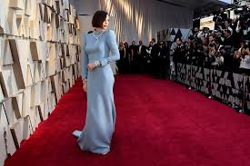 Keke palmer vs katie holmes in 'fokk sugar' sweatshirt. Oscars Red Carpet Is Mostly Fashion With Only A Little Politics Bloomberg