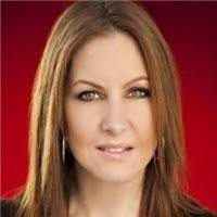 Leigh Abrams's Instagram, Twitter & Facebook