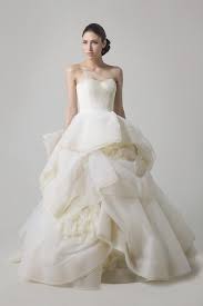 Rent Vera Wang Katherine Wedding Gownxs White 4 Days Vera Wang Wedding Gowns Expensive Wedding Dress Wedding Dresses Vera Wang