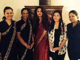 See more of selena gomez on facebook. Selena Gomez Looks Stunning In A Saree