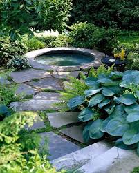 Outdoor whirlpools zum aufblasen müssen nicht teuer sein. Whirlpool Im Garten Einbauen 34 Atemberaubende Gestaltungsideen Wasserbecken Garten Gartenteich Gartenteich Bilder