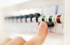 Got an old federal pacific breaker box, a faulty circuit breaker or an outdated fuse box? The Cost Of Replacing A Fuse Box Consumer Unit Electrician In Borehamwood North West London