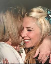 I wish I could hug all my friends and those I've known for decades during  this incredibly traumatic time. 🤗 Because honestly, what's better than a  hug? My friends know I'm all