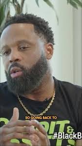 Angela Roundtree's Instagram, Twitter & Facebook