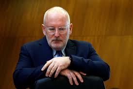 Xavier bettel has been prime minister of luxembourg since december 2013. Eu Gipfel Osteuropaer Gegen Frans Timmermans