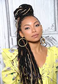 Actress Logan Browning Attends Build Series To Discuss Dear White People At Build Studio On April 30 2018 In Brown Hair With Highlights Hair Highlights Hair