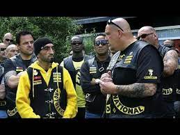 | in dieser kurz reportage geht es um ali osman und seine geschichte vom satudarah präsident bis in den knast und zurück. Satudarah Der Heftigste Motorradclub Der Niederlande Youtube