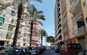 Am vormittag und gegen abend schwächt sich der wind deutlich ab, dann könnt ihr hier auf alle fälle baden und in der sonne liegen. Ferienwohnung Cullera Spanien Ebv032 Novasol