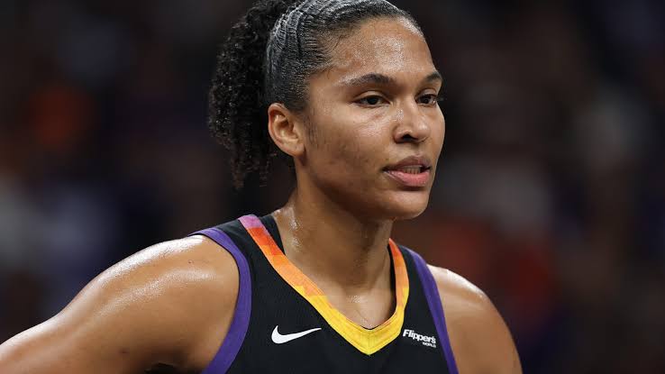 What happened to Alyssa Thomas? Mercury star leaves WNBA Finals with injury