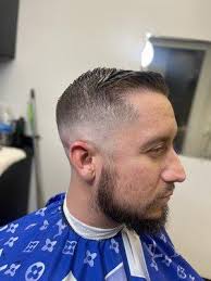 Tray's Illustrious Barber Lounge, 13631 Navajo Rd, Ste 101, Apple Valley,  CA 92308, US