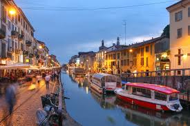 The navigli are a system of interconnected canals in and around milan, in the italian region of lombardy, dating back as far as the middle ages. Come Visitare Il Quartiere Dei Navigli Di Milano Idee Viaggi