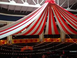 Tablecloth Circus Tent Ceiling Fabric Treatments Event Design Trend For Tuesday Circus Carnival Party Vintage Circus Party Circus Decorations
