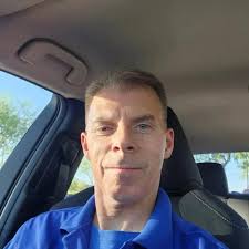 Can i get a hi at least? I like your profile 🥰