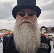 Machine turns plastic waste into fuel