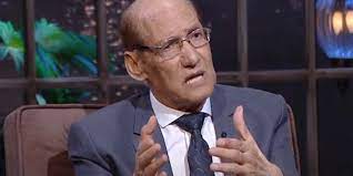 غيب الموت الفنان المصري محمد ريحان ظهر الجمعة إثر إصابته بفيروس كورونا المستجد، حيث دخل إلى مستشفى العزل قبل أن تعلن وفاته، في ظل معاناته من أزمات صحية. Bzjtx Mc5qz0sm