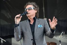Cars, houses, salary and other main net worth factors to calculate b. Raindrops Keep Fallin On My Head Singer Bj Thomas Says He S Battling Stage Four Cancer Daily Star