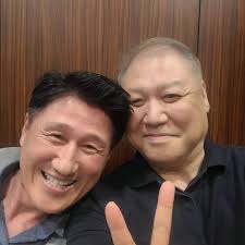 멋진 경찰동기 이대우 10년만에 책을 낸 용감한 표창원 다들 멋진 인생 함께하는 길에 감사의 마음 보냅니다 #이대우 #표창원  #카스트라토 #히든아이 #우정