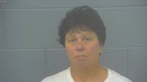 WATCH: Woman charged with trying to defraud Elvis Presley's family through  sale of iconic Graceland