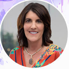 Katy Holt's Instagram, Twitter & Facebook