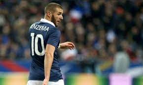 La selección francesa debería llamar a benzema: Benzema Es Apartado De La Seleccion Francesa Valbuena Es La Victima Libertad Digital