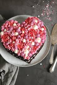 Kuchen in herzform eignet sich dafür besonders gut. Valentinstag Schokokuchen Bake To The Roots