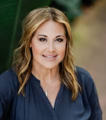 Jennifer Zook's Instagram, Twitter & Facebook