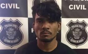 Alguém aí já decifrou o coração de uma mulher alguém aí já descobriu o que realmente uma mulher quer a melhor forma de você saber é perguntando ao criador. Mulher De Lazaro Diz Que Policiais A Torturaram Por Localizacao Do Marido Blog Do Valente