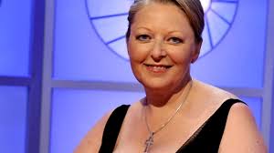 La "reinvención" de Anne Germain: de la farsa paranormal a vender Reiki en  Alicante