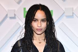 Jan 08, 2020 · zoe kravitz shares photos from karl glusman wedding zoe kravitz revisits past heartbreaks in hulu's 'high fidelity': Zoe Kravitz Ist Die Neue Catwoman In Dc Universum