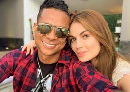 En redes sociales se ha vuelto hablar de esta polémica pareja, porque desde hace un tiempo no se les ha vuelto a ver juntos y aunque sus seguidores les han preguntado en sus perfiles, ellos. Freddy Guarin El Amor Toxico De Sara Uribe Las2orillas