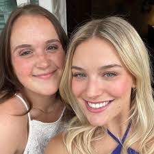 Gemma Bennett's Instagram, Twitter & Facebook