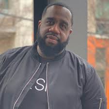 Happy Birthday to my boy, my Neph Zi!!!! Always the life of the party!! I  can't wait till you start playing organ! POV of him helping me out playing  for a service