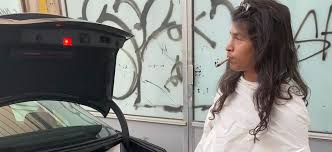 Текст moha la squale — prologue. Moha La Squale Une Ex Petite Amie Le Critique De Grand Malade Dans Une Video Swigg La Radio 100 Rap Francais