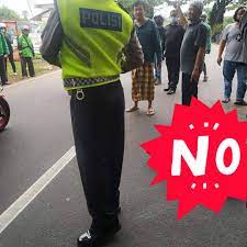 Info Depok Terjadi Kecelakaan Di Depan Pesona Square Jl Facebook