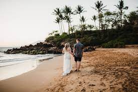 Compare & save on hawaii flights. A Guide To Eloping In Hawaii Artfully Curated All Inclusive Elopements In Hawaii Maui And Oahu