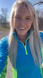 Cowboy walks into a bar #JokeTime #Cowgirl #blonde #jokes #pashitup