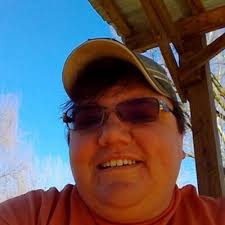 dee leonard (@dleonard25)