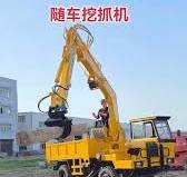 The multi-functional truck-mounted excavator can be equipped with a bucket, grab, breaker, hamme