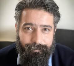 Kevin Lindskoug kommer ut som trans efter kokainavstängningen