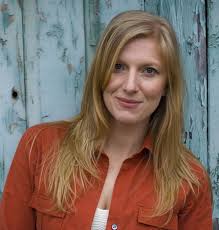 Amanda Sussman's Instagram, Twitter & Facebook