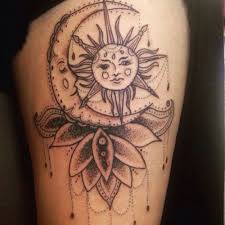 Girls side of leg tattoo. 51 Sexy Thigh Tattoos For Women Cute Designs And Ideas 2021 Guide