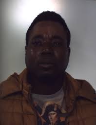 Molesta i clienti di un negozio di Gioia Tauro, arrestato un pregiudicato