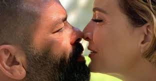 16 nisan 1977, bursa), türk oyuncu. Sefirin Kizi Dizisi Ceyda Duvenci Nin Hayatini Degistirdi