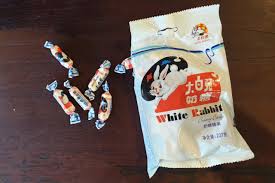 If you are chinese, you probably have a few memories about white rabbit candy! Beredar Label Non Halal Pada Permen White Rabbit Warganet Panik Dan Sedih Kumparan Com