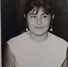 Con esta mezcla natural mi cabello volvió a crecer más fuerte y brillante”  🌿✨ El romero activa la circulación y estimula el folículo, los clavos de  olor revitalizan con sus antioxidantes, el