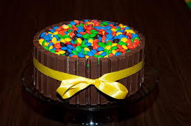 Square Simple Birthday Cake For 3 Year Old Boy Could Do Square Tin And A Green White Brown M M Mix For A Simple Minecraft Cake 2 Year Old Birthday Cake Simple Birthday Cake Birthday Cake Kids