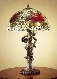 Tiffany Leuchte Mit Fuss In Form Einer Frau Jugendstil Lampen Tiffany Lampen Lampen