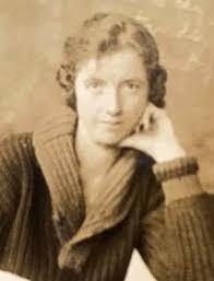 Coble, Luna Clementine