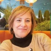 Laura Raya's Instagram, Twitter & Facebook