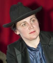 Evi Quaid's Instagram, Twitter & Facebook